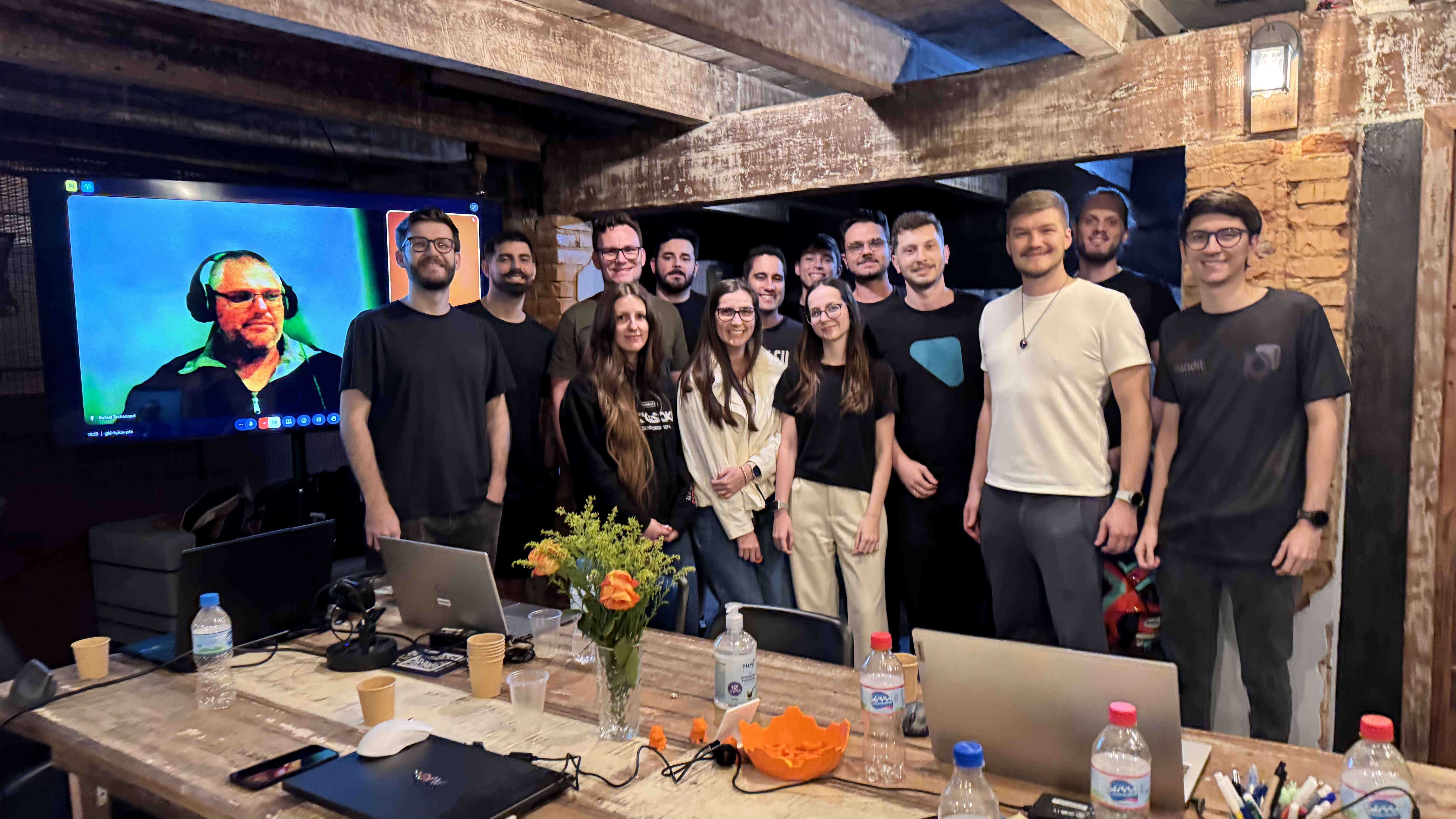 Desenvolvimento Acelerado por IA - Handit